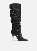 Bota Preta Couro Salto Fino Slouchy Pedras