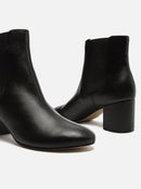 Bota Preta Couro Chelsea Salto Bloco Cano Curto